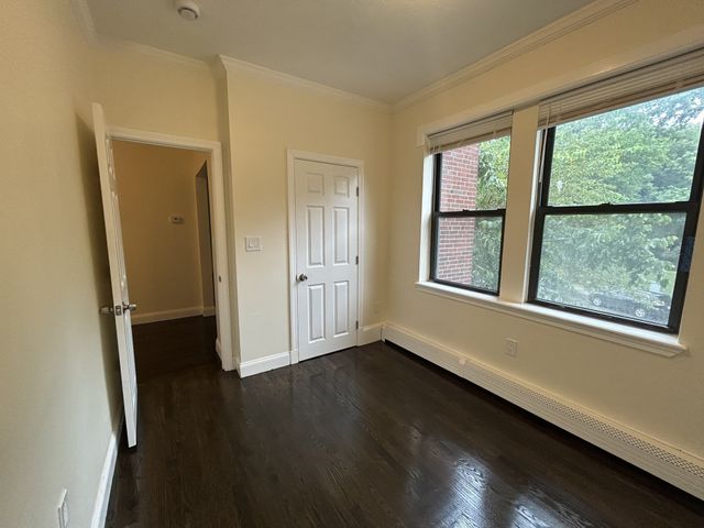 435 Walnut Ave 9, Boston, MA 02130
