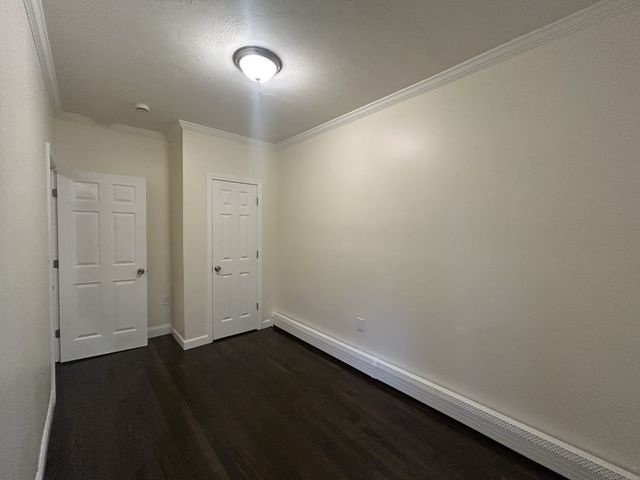 435 Walnut Ave 9, Boston, MA 02130