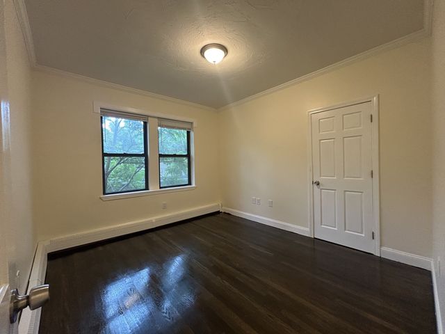 435 Walnut Ave 9, Boston, MA 02130