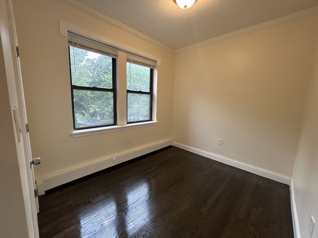 435 Walnut Ave 9, Boston, MA 02130