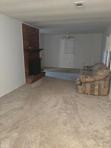 910 Oakland Drive, Jonesboro, AR 72404