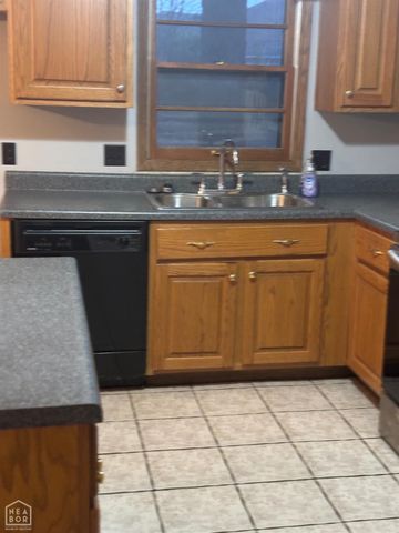 910 Oakland Drive, Jonesboro, AR 72404