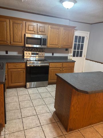 910 Oakland Drive, Jonesboro, AR 72404