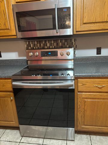 910 Oakland Drive, Jonesboro, AR 72404