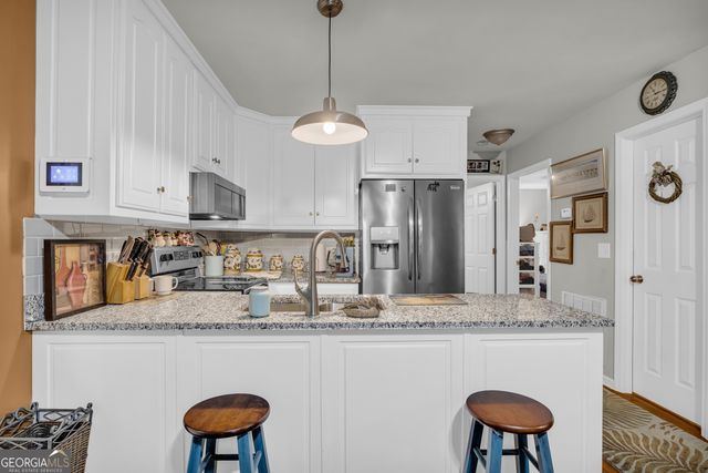 26 Chief Lane, Hartwell, GA 30643