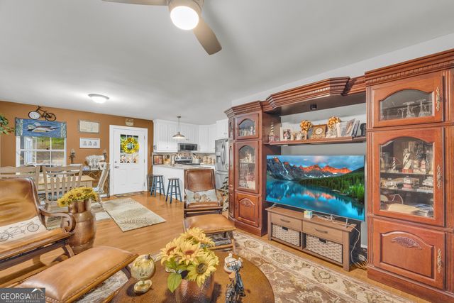 26 Chief Lane, Hartwell, GA 30643