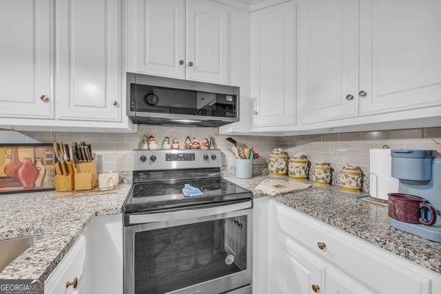 26 Chief Lane, Hartwell, GA 30643