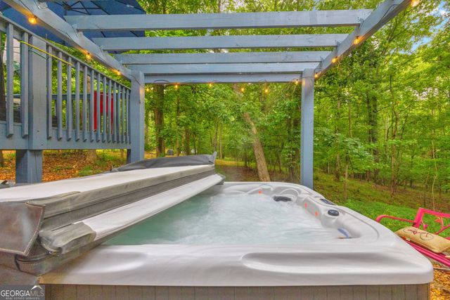 26 Chief Lane, Hartwell, GA 30643