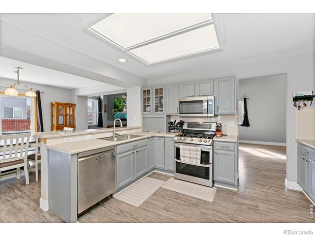 10473 Sunburst Avenue, Longmont, CO 80504