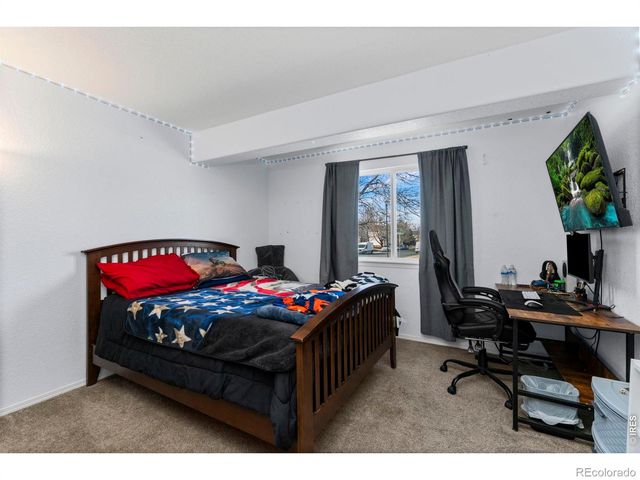 10473 Sunburst Avenue, Longmont, CO 80504