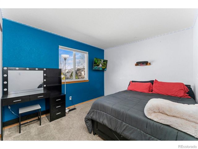 10473 Sunburst Avenue, Longmont, CO 80504