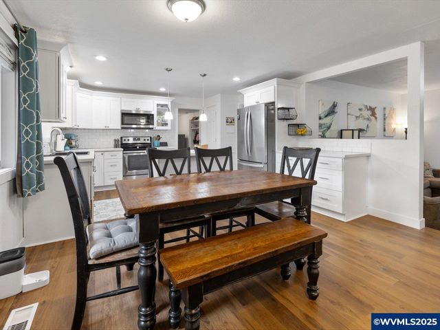 4266 Palestine Av NW, Albany, OR 97321