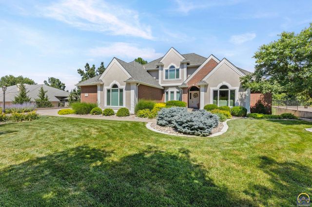 3916 SW Clarion PL, Topeka, KS 66610