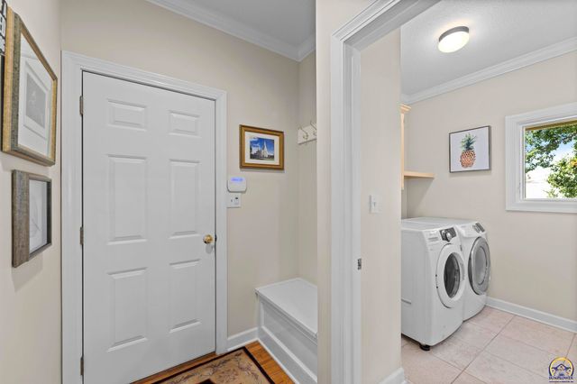 3916 SW Clarion PL, Topeka, KS 66610