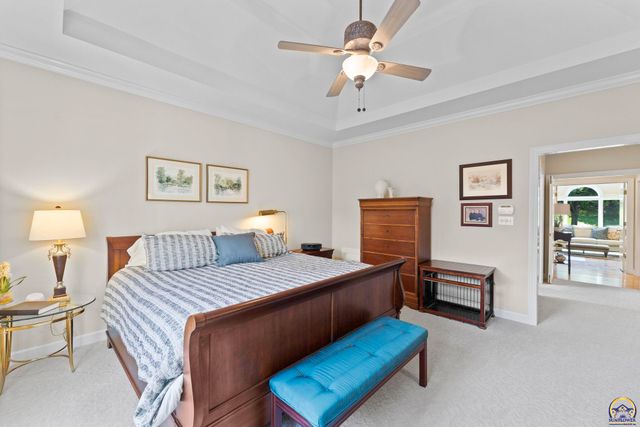 3916 SW Clarion PL, Topeka, KS 66610