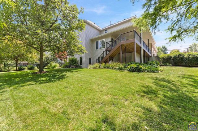 3916 SW Clarion PL, Topeka, KS 66610