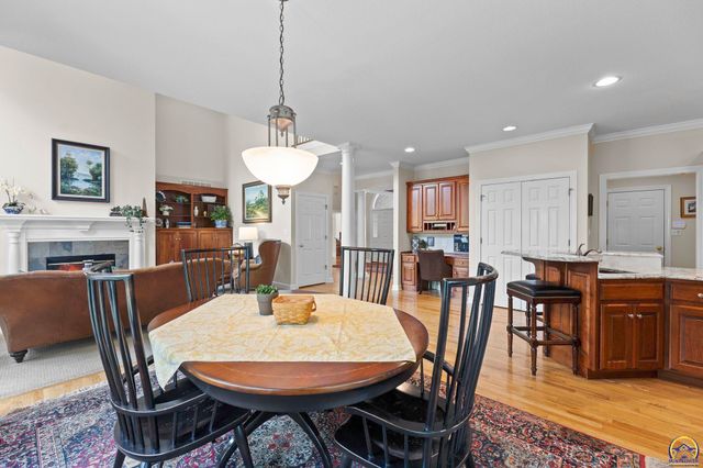 3916 SW Clarion PL, Topeka, KS 66610