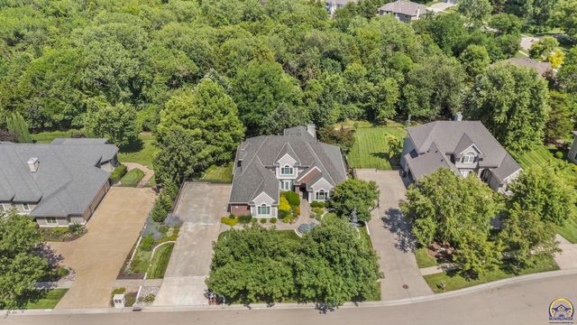 3916 SW Clarion PL, Topeka, KS 66610