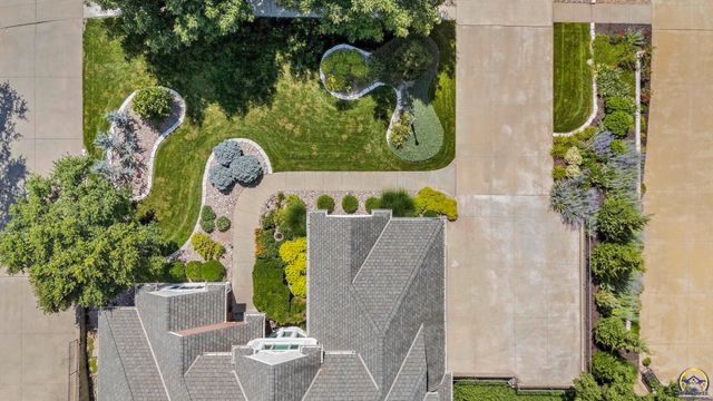 3916 SW Clarion PL, Topeka, KS 66610