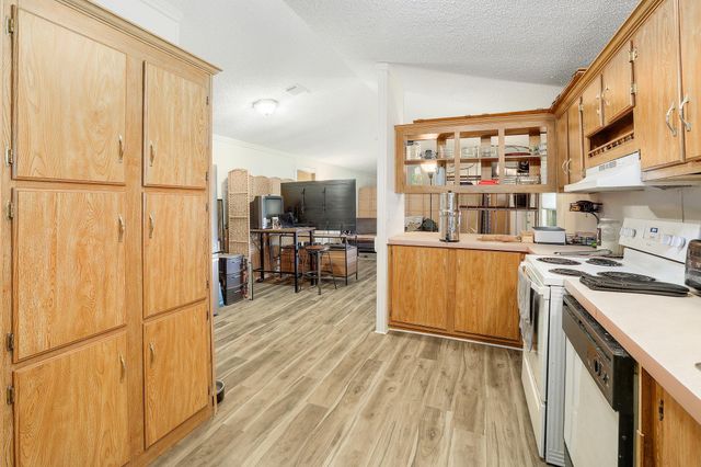 288 The Forest RD, Dale, TX 78616