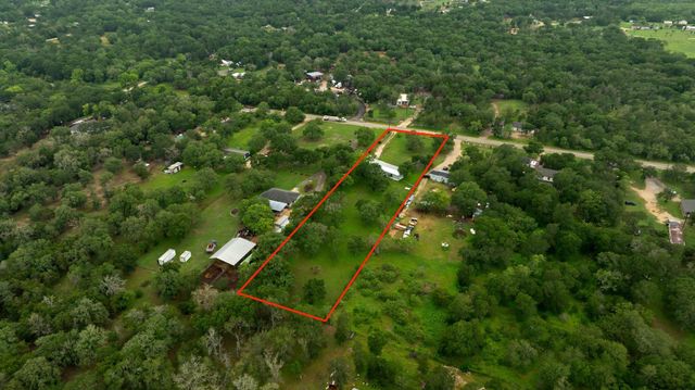 288 The Forest RD, Dale, TX 78616