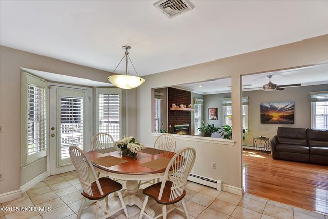 16 Locksley Lane, Manalapan, NJ 07726