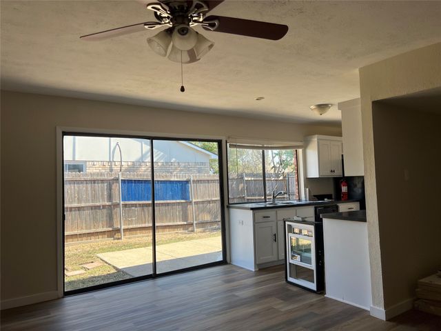 4916 N Colony Boulevard, The Colony, TX 75056