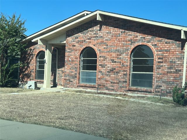 4916 N Colony Boulevard, The Colony, TX 75056