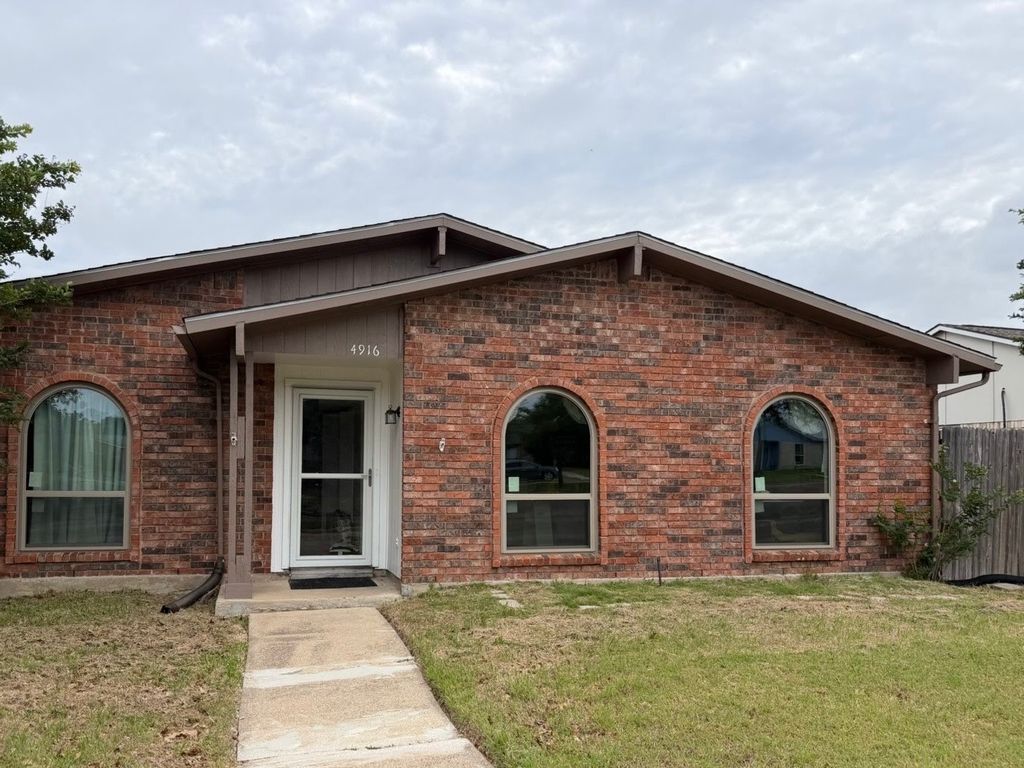 4916 N Colony Boulevard, The Colony, TX 75056