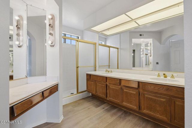 460 Country Club Drive C, Simi Valley, CA 93065
