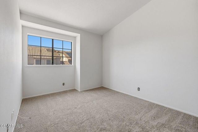 460 Country Club Drive C, Simi Valley, CA 93065
