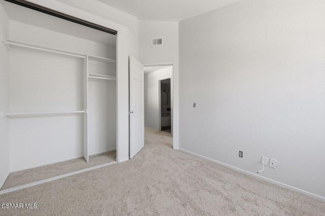 460 Country Club Drive C, Simi Valley, CA 93065