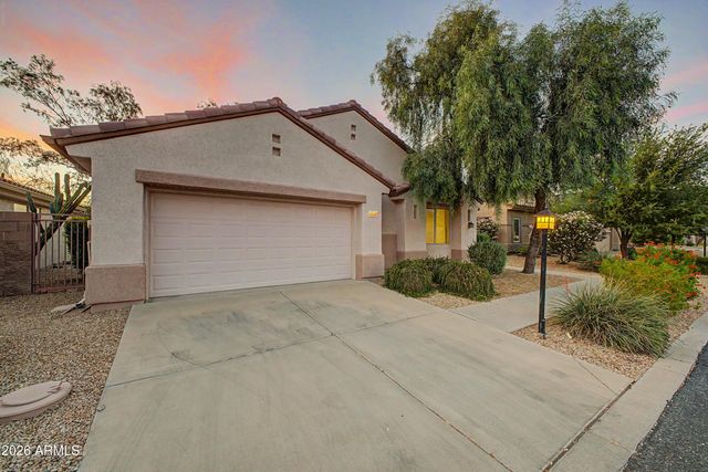 15930 W Autumn Circle, Surprise, AZ 85374