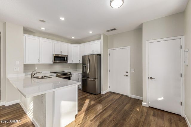 15930 W Autumn Circle, Surprise, AZ 85374