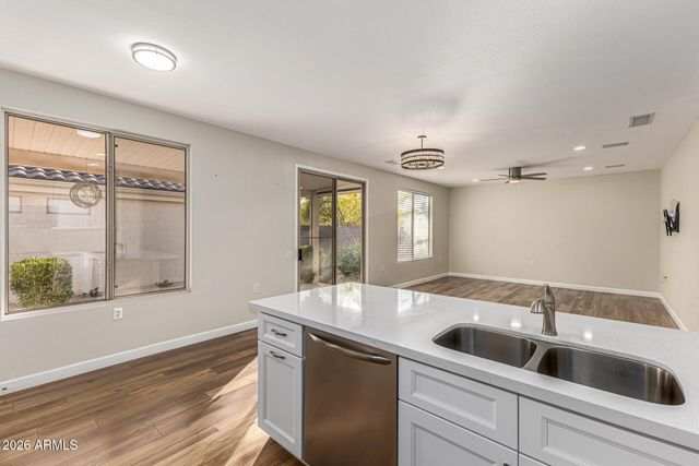 15930 W Autumn Circle, Surprise, AZ 85374