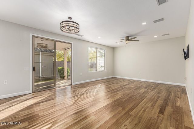 15930 W Autumn Circle, Surprise, AZ 85374