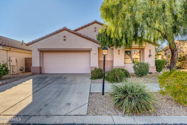 15930 W Autumn Circle, Surprise, AZ 85374