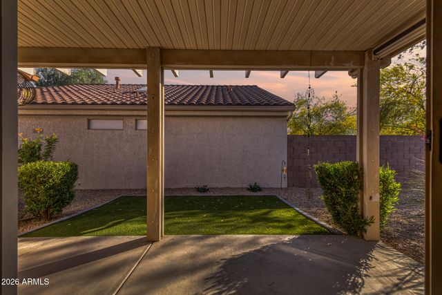 15930 W Autumn Circle, Surprise, AZ 85374