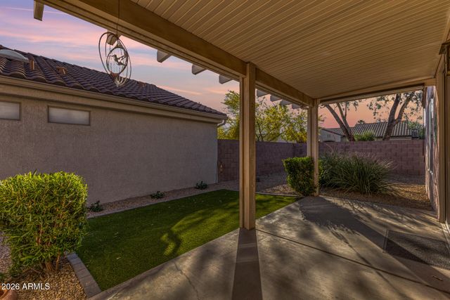 15930 W Autumn Circle, Surprise, AZ 85374