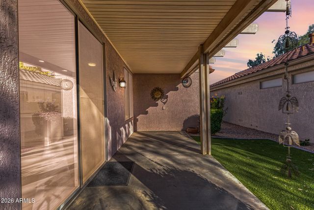 15930 W Autumn Circle, Surprise, AZ 85374