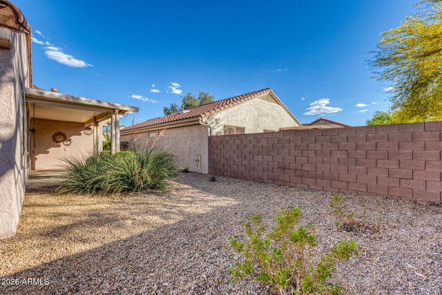 15930 W Autumn Circle, Surprise, AZ 85374