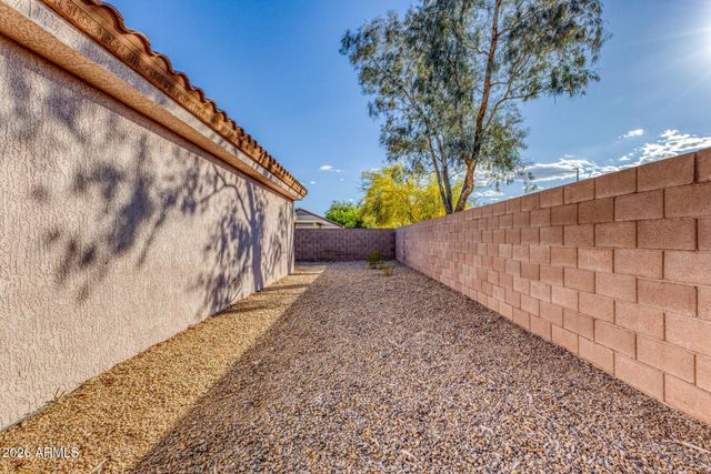 15930 W Autumn Circle, Surprise, AZ 85374