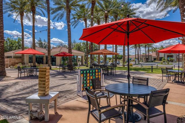 15930 W Autumn Circle, Surprise, AZ 85374