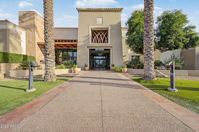 15930 W Autumn Circle, Surprise, AZ 85374