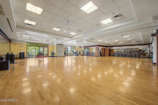 15930 W Autumn Circle, Surprise, AZ 85374