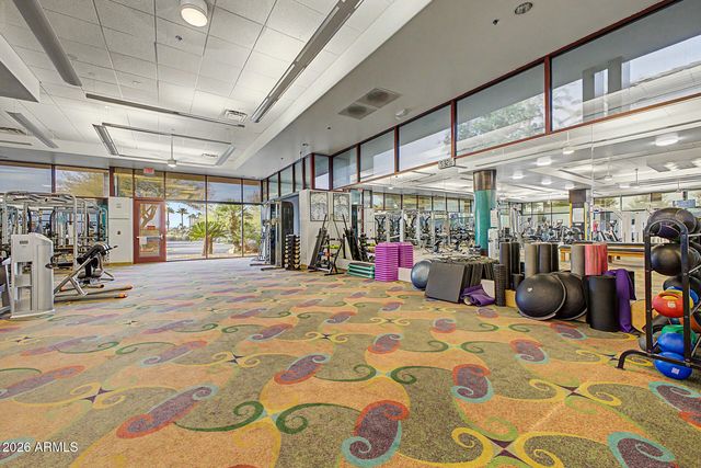 15930 W Autumn Circle, Surprise, AZ 85374