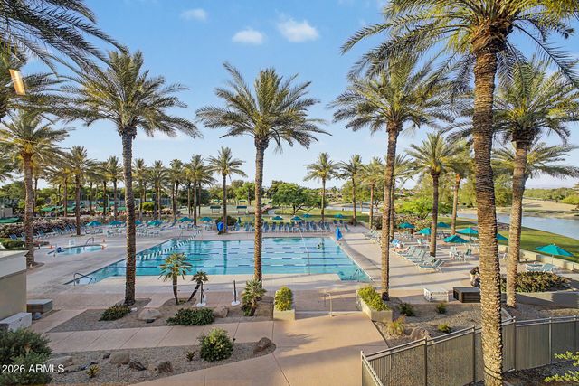 15930 W Autumn Circle, Surprise, AZ 85374