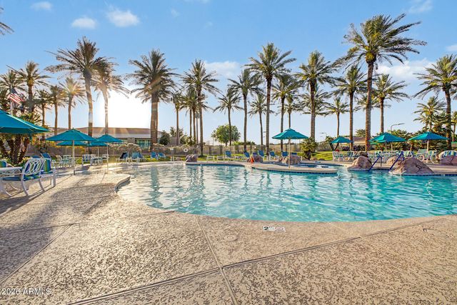 15930 W Autumn Circle, Surprise, AZ 85374