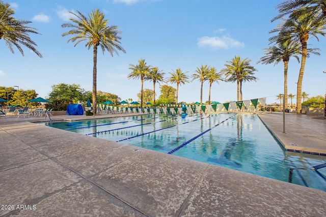 15930 W Autumn Circle, Surprise, AZ 85374