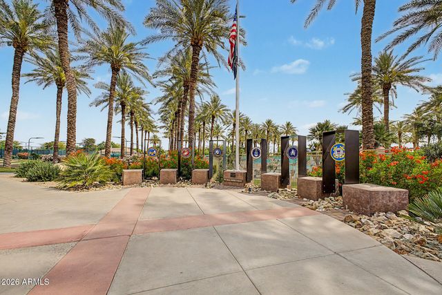 15930 W Autumn Circle, Surprise, AZ 85374